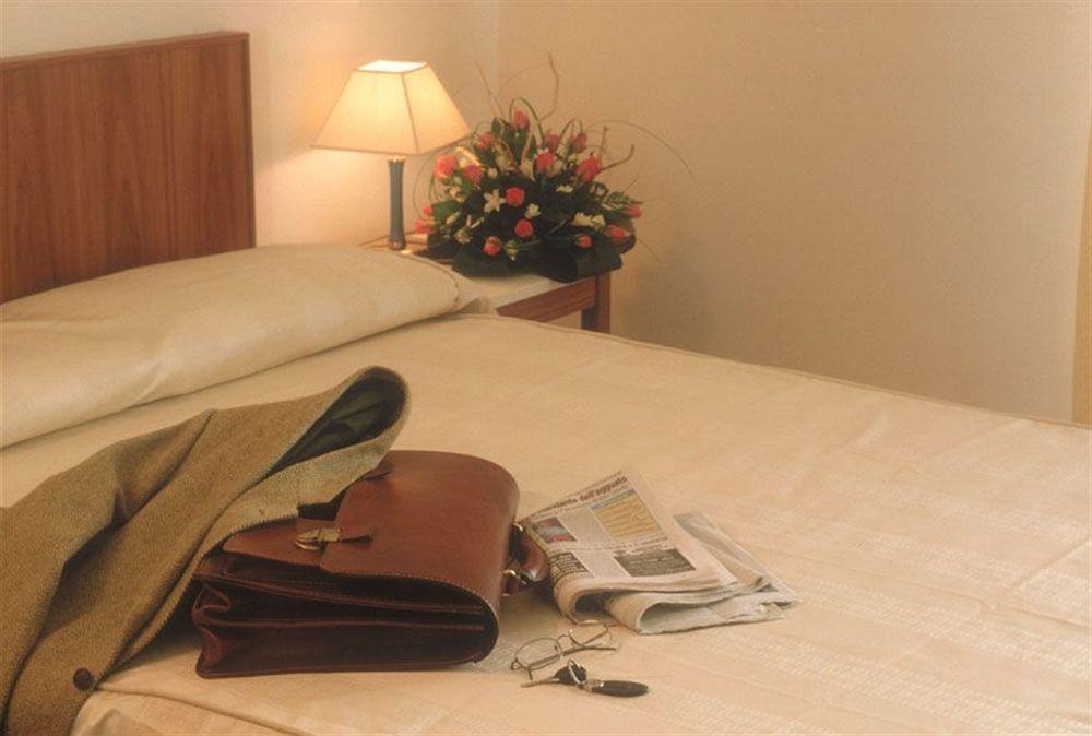 Europa Palace Hotel Messina Esterno foto